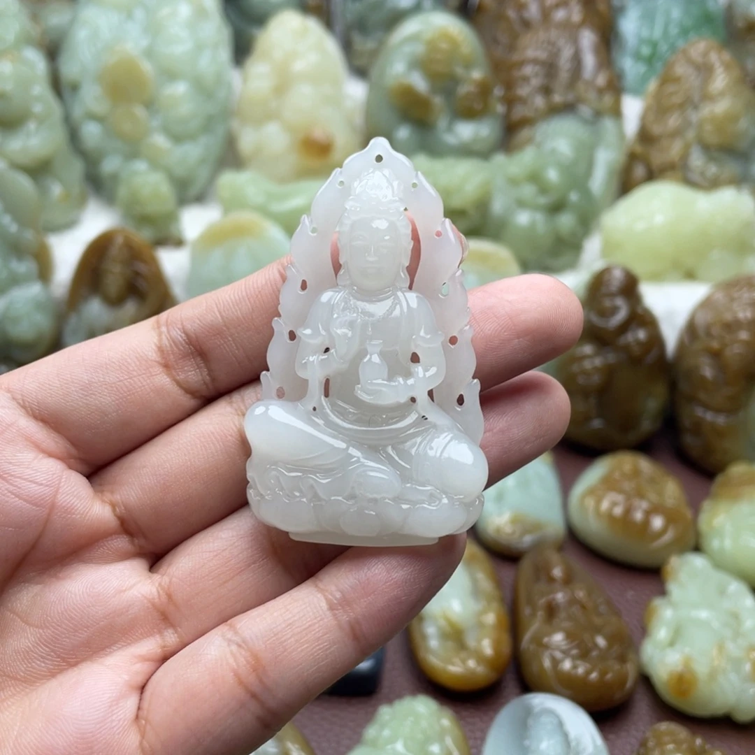 和田玉未镶嵌颈饰