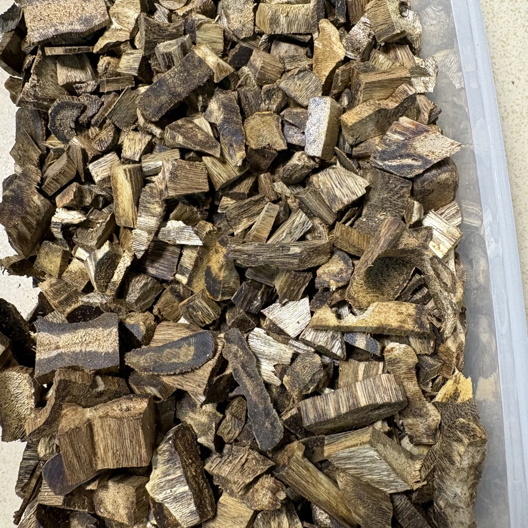 海南沉香奇楠边角料原料天然薰香制香香料高品质香薰原料沉香直播