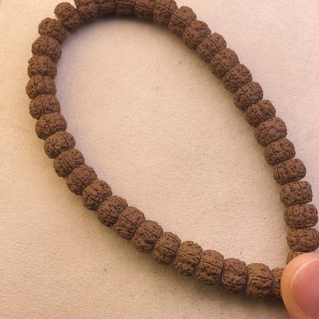 金刚菩提吊坠梅花