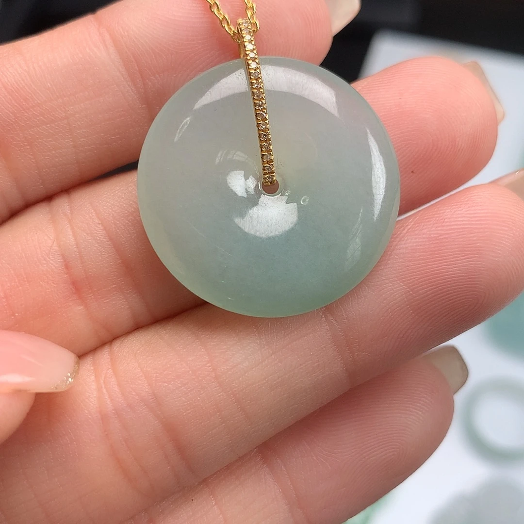 翡翠未镶嵌吊坠(赠链)平安扣