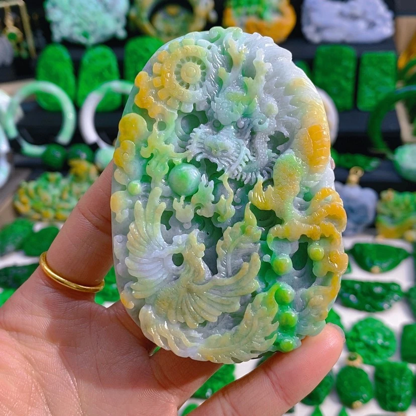 【闪购商品】翡翠颈饰未镶嵌黄绿翡龙凤牌