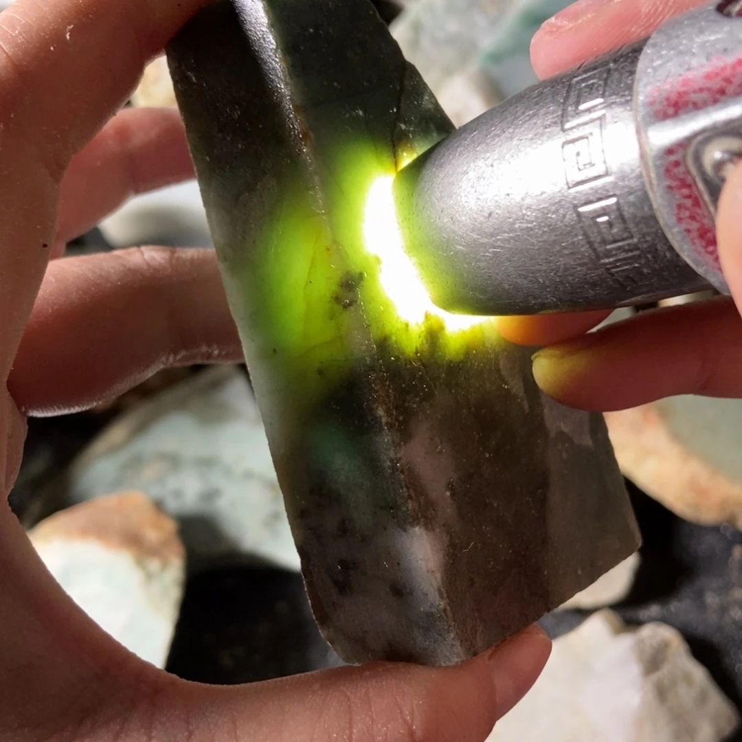 未镶嵌挂件翡翠天然翡翠