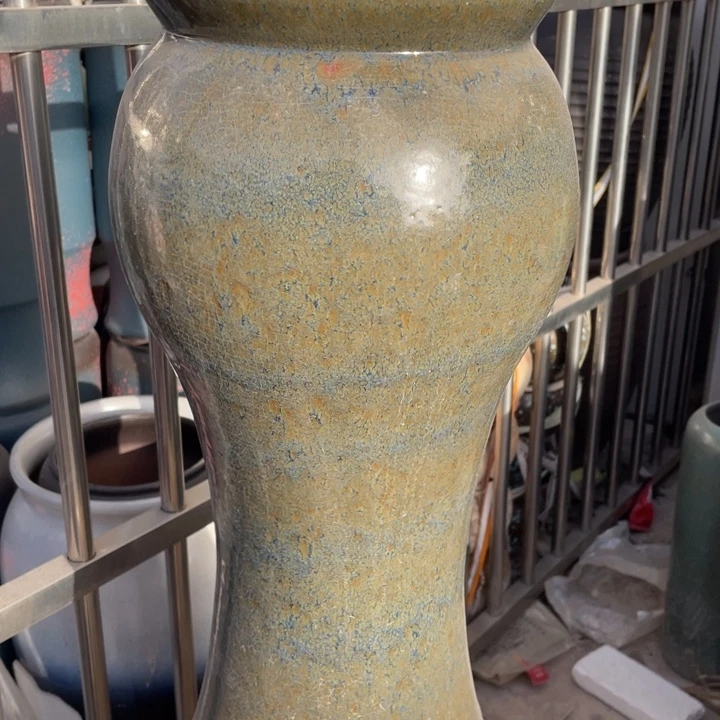 紫砂花盆高50口20鱼尾深色底裂瑕疵
