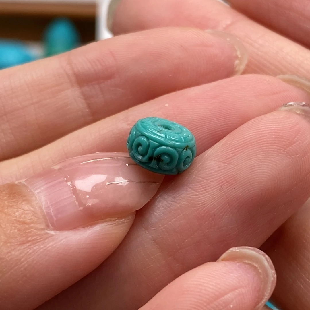 未镶嵌绿松石颈饰