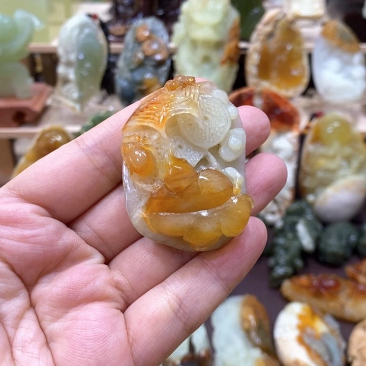 未镶嵌蛇纹石玉颈饰
