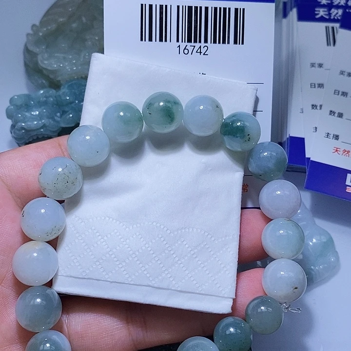 颈饰未镶嵌翡翠天光墟翡翠市场现金代购