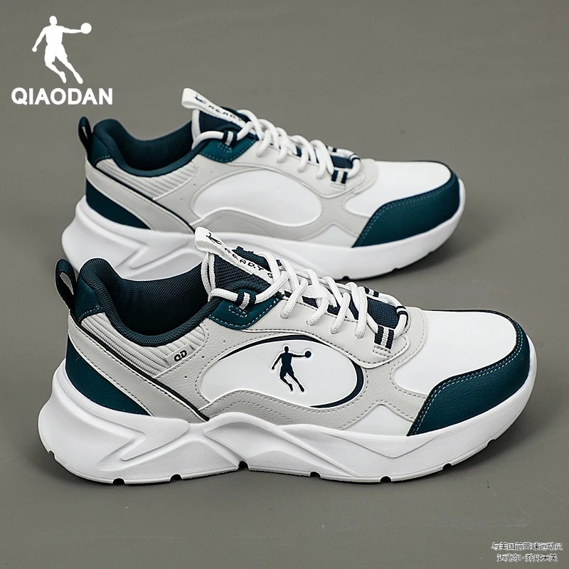 乔丹男鞋运动鞋男款2025新款跑鞋男士休闲鞋子冬季皮面防水跑步鞋