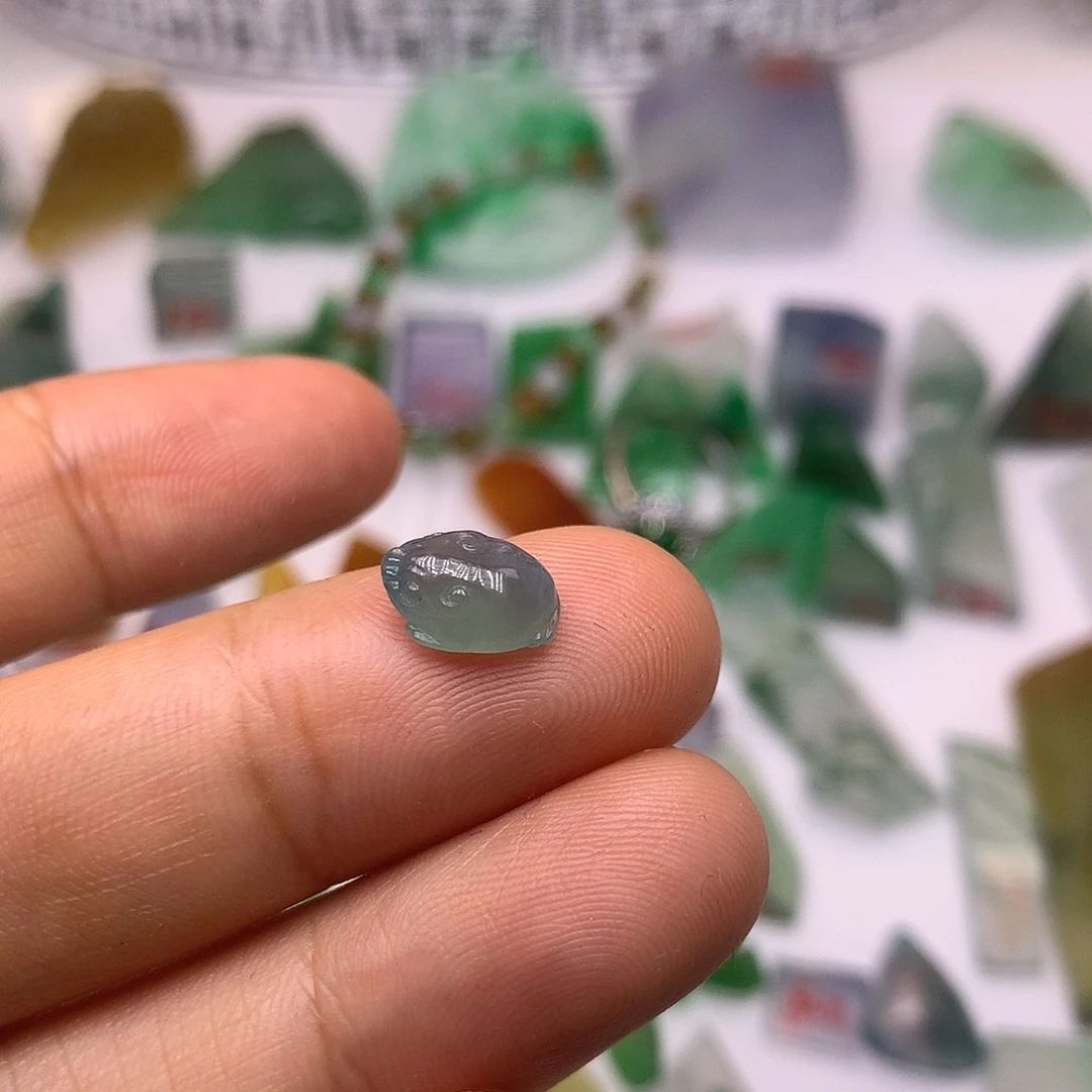 定制翡翠未镶嵌天然翡翠定制