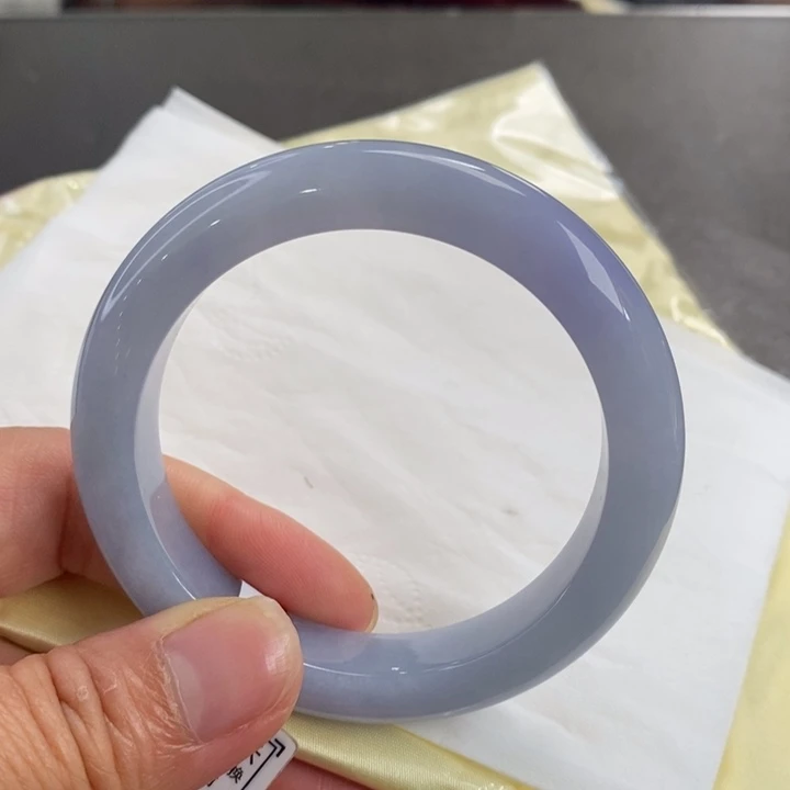 翡翠手镯未镶嵌53.5圈