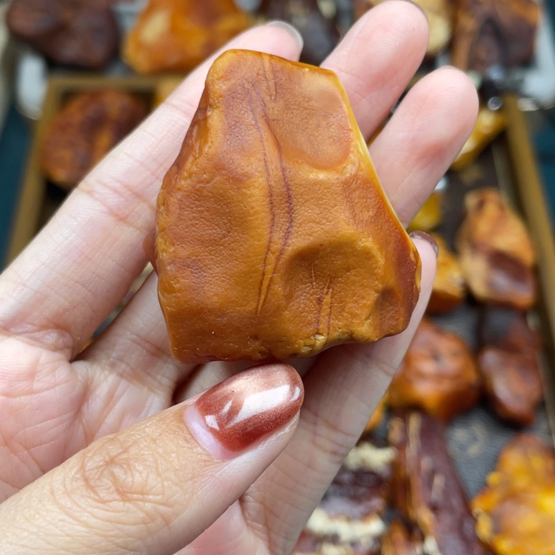 琥珀未镶嵌珠宝奇石