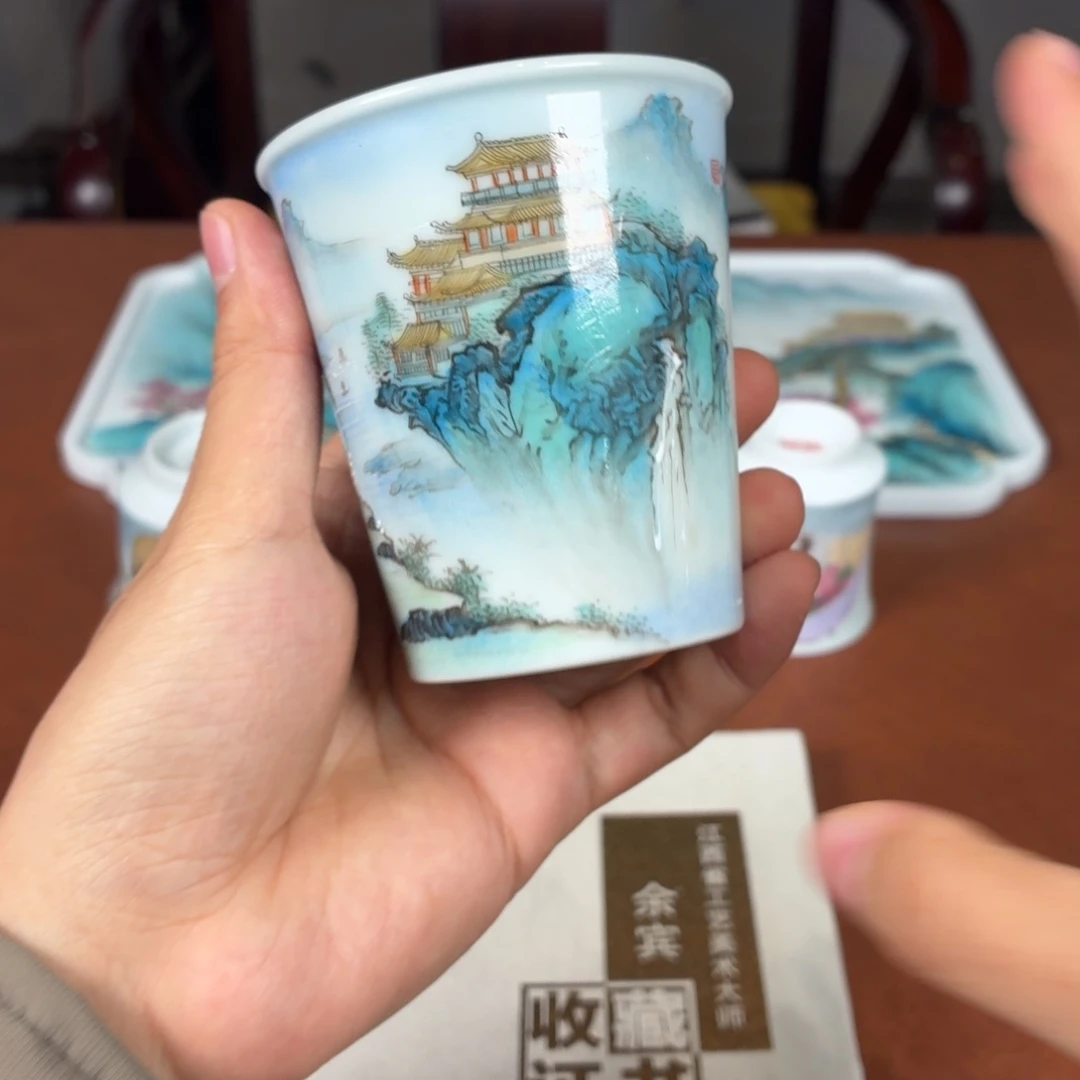 杯子瓷瓷姑娘景德镇陶瓷艺术
