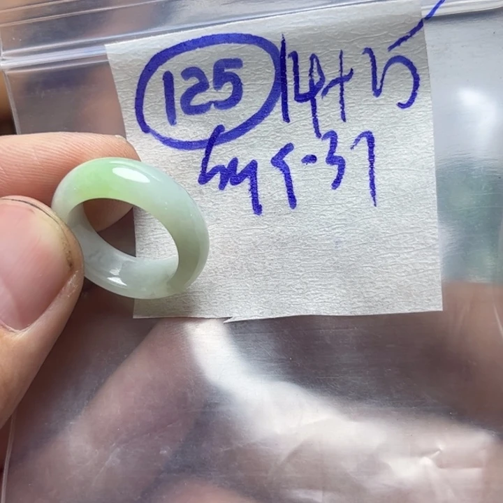 定制翡翠未镶嵌明天