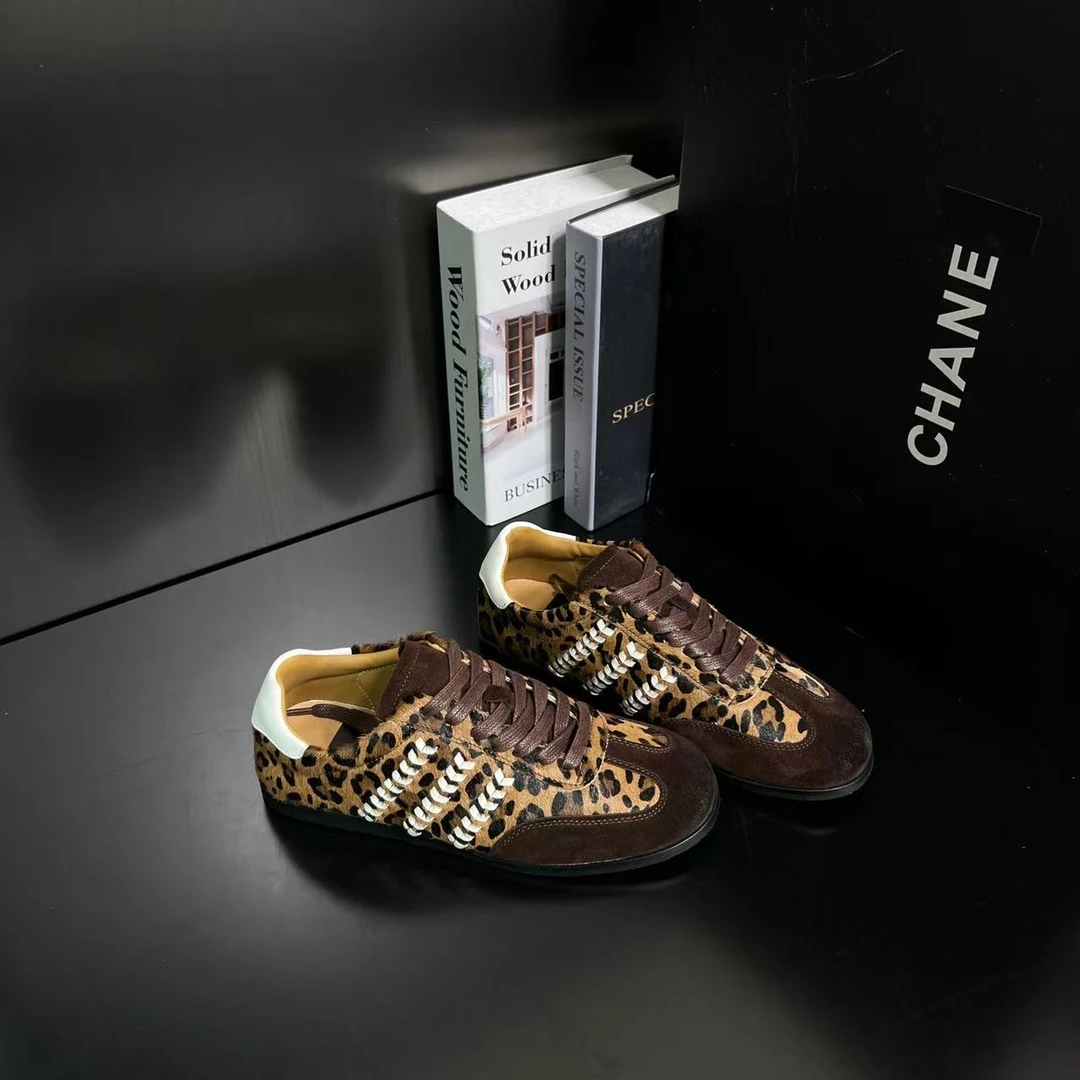 【麦穗续集】牛皮复古小众设计豹纹板鞋女圆头百搭休闲德训鞋122
