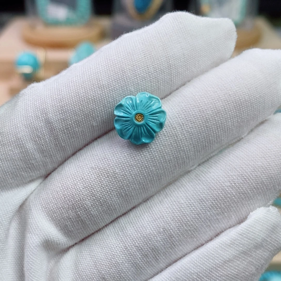 绿松石未镶嵌珠宝奇石