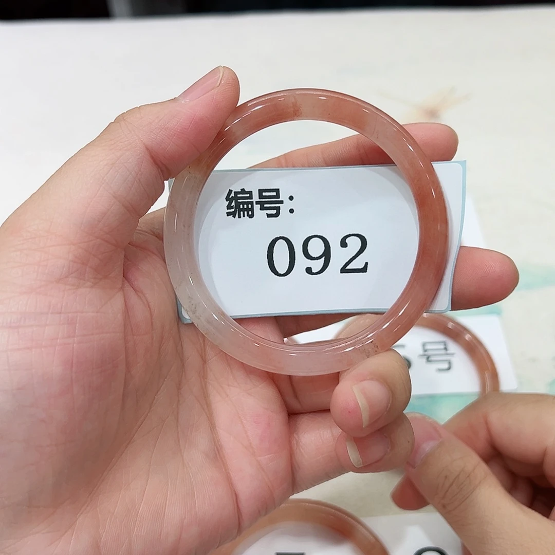 石英质玉手镯未镶嵌圈口60.6