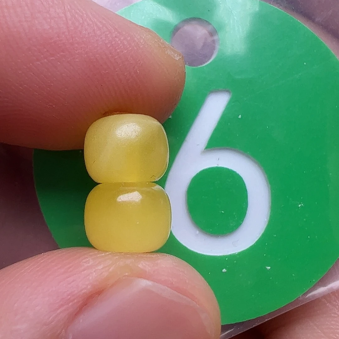 未镶嵌蜜蜡裸石7mm花粉