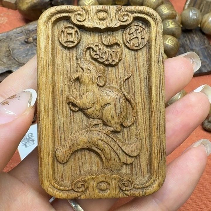 大叶紫檀（黑酸枝木类）