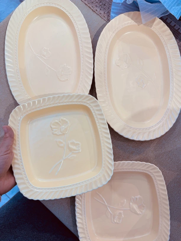 奶油色网红陶瓷浮雕家用创意菜盘4件套