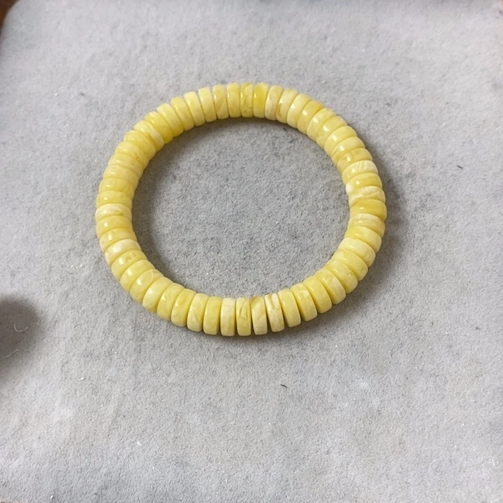 蜜蜡裸石未镶嵌串