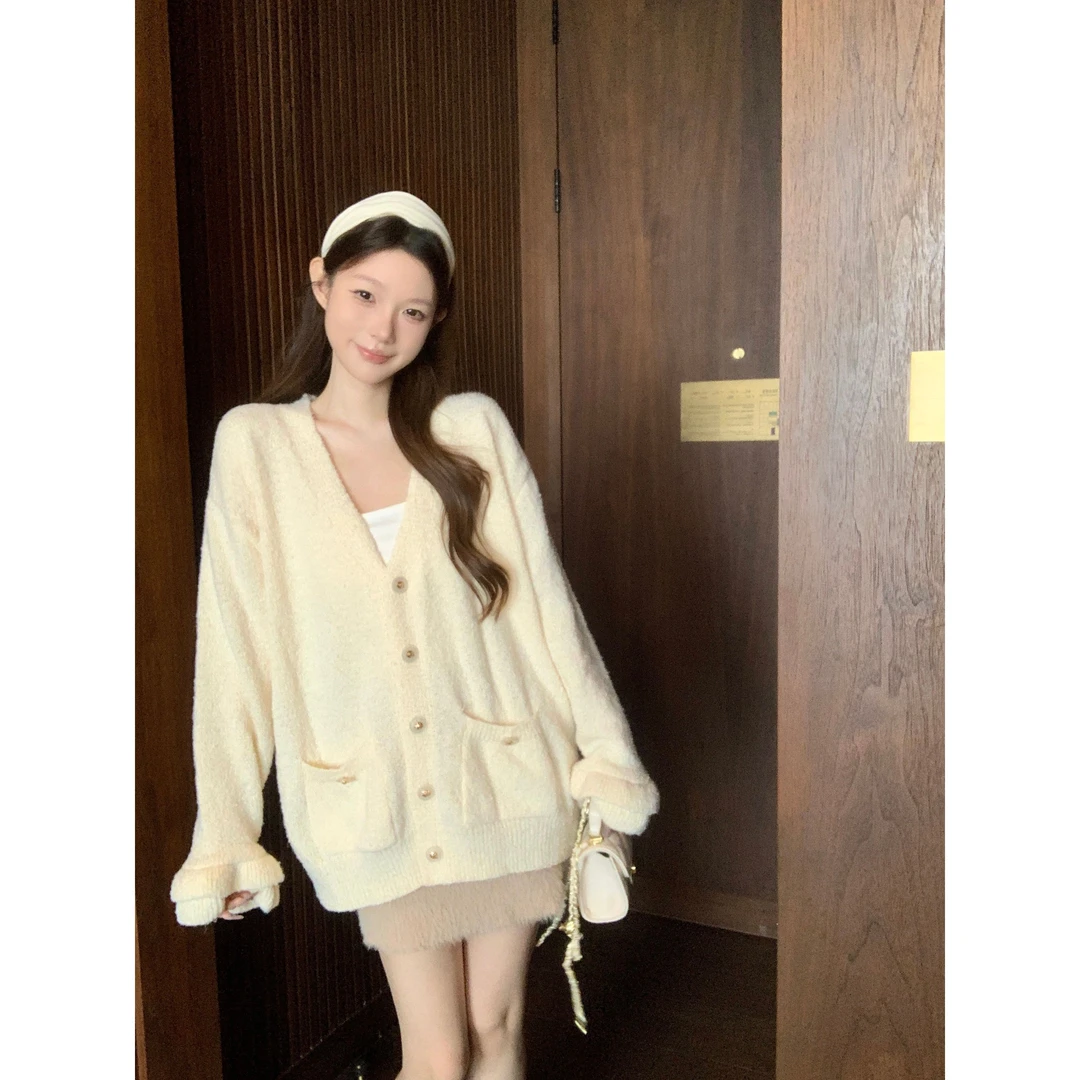 秋冬新款法式小香风V领针织开衫女宽松显瘦时尚慵懒气质长袖毛衣