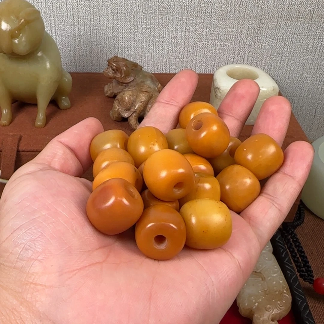 小***。非常静美的脖挂件