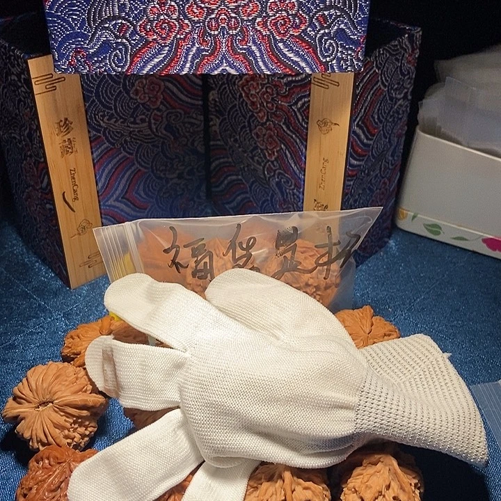 别***脸文玩核桃吊坠文玩核桃