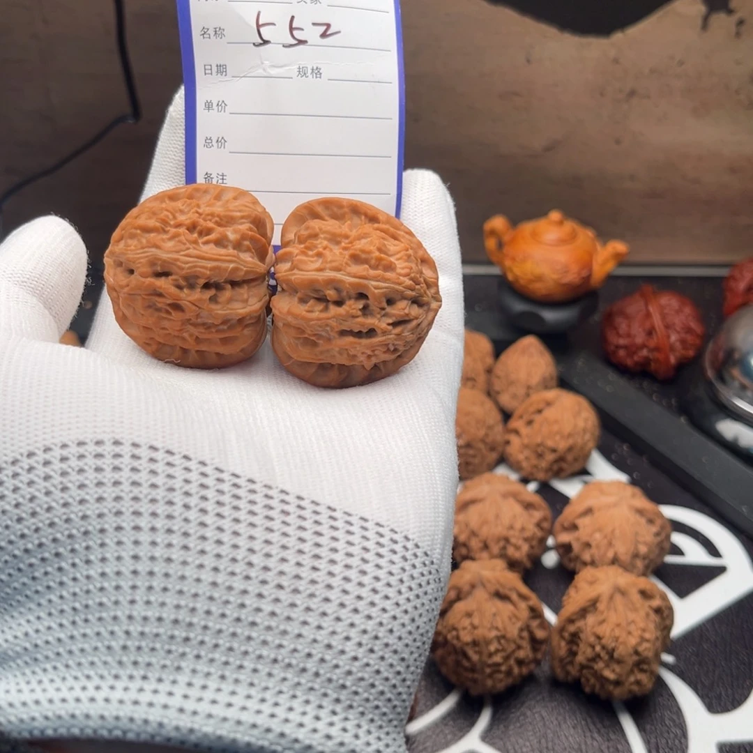 文玩核桃把件552三角白41全品