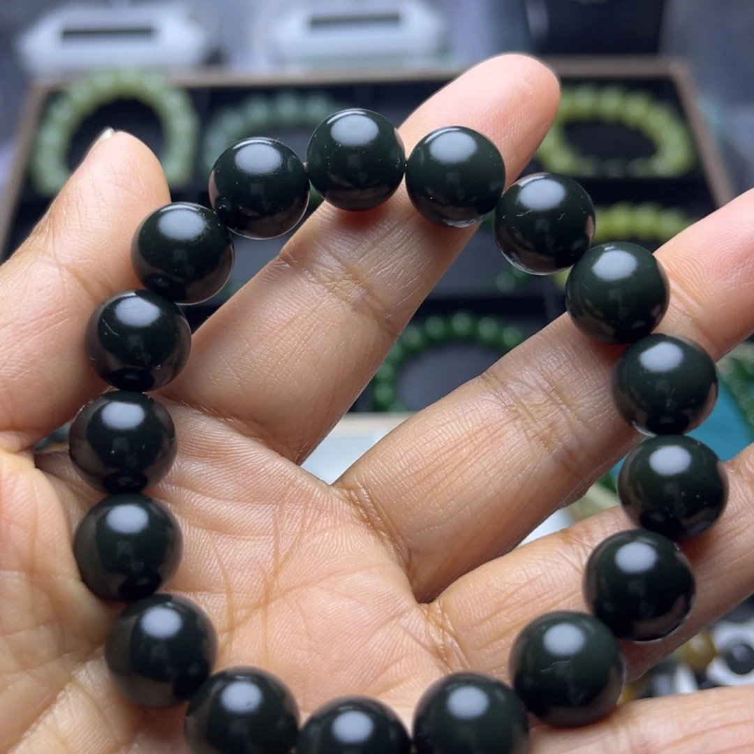 和田玉未镶嵌手串