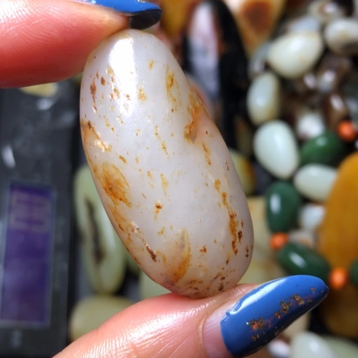 和田玉（翠青玉）未镶嵌珠宝奇石