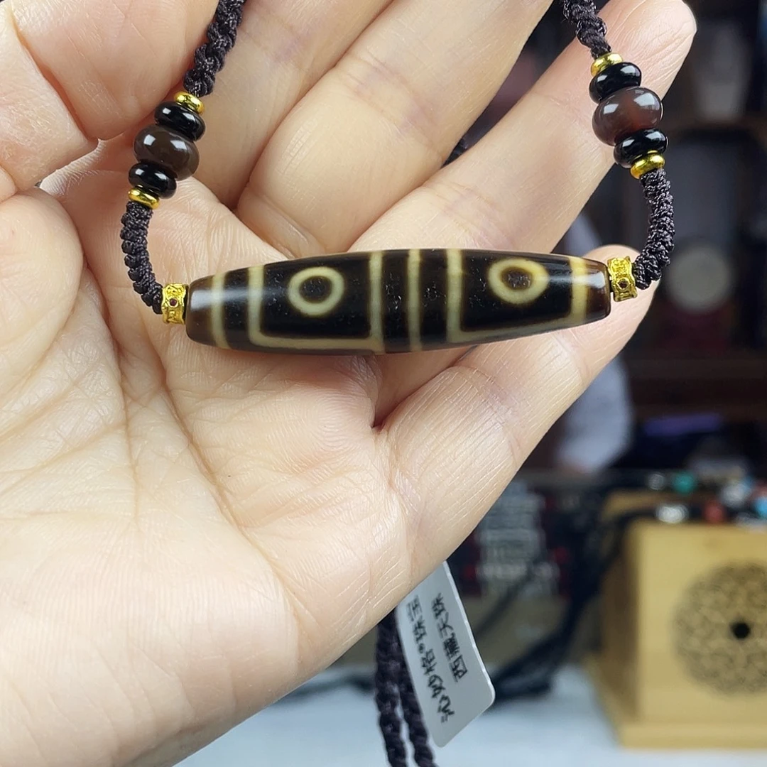 玛瑙/玉髓合金颈饰张魁