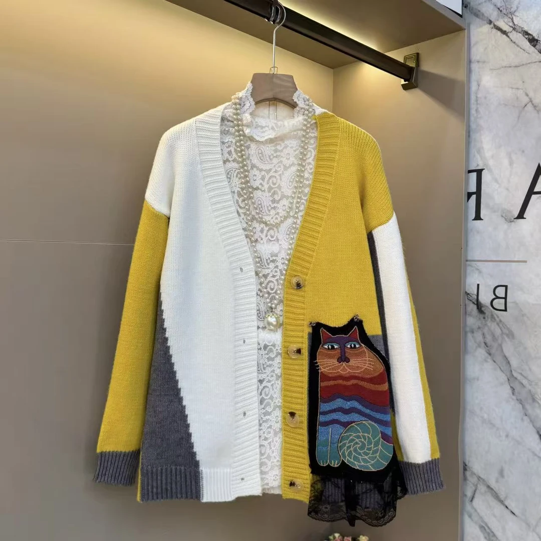 2025秋冬欧货洋气v领时尚撞色猫咪宽松胖mm显瘦开衫毛衣外套