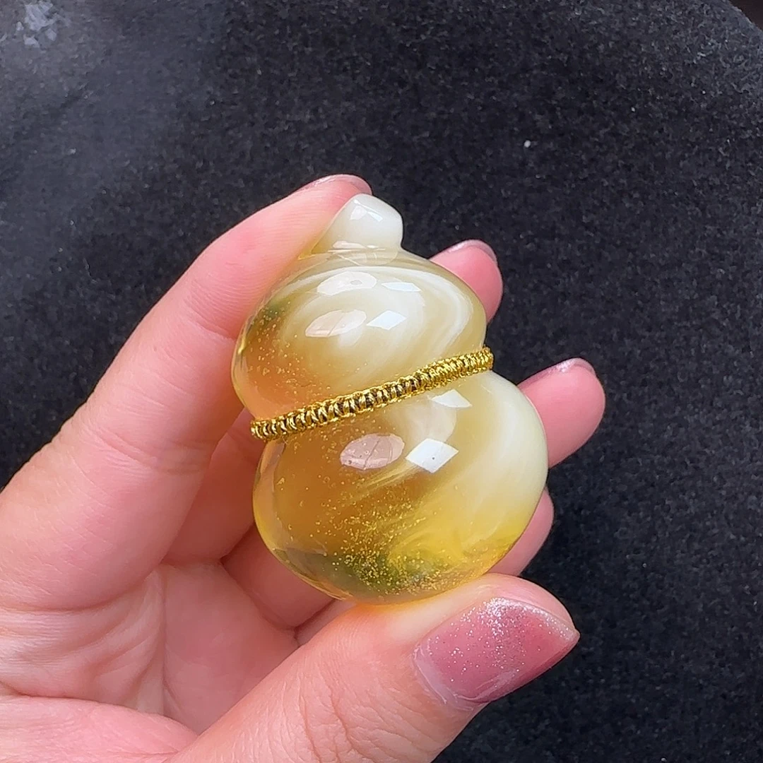 蜜蜡未镶嵌珠宝奇石