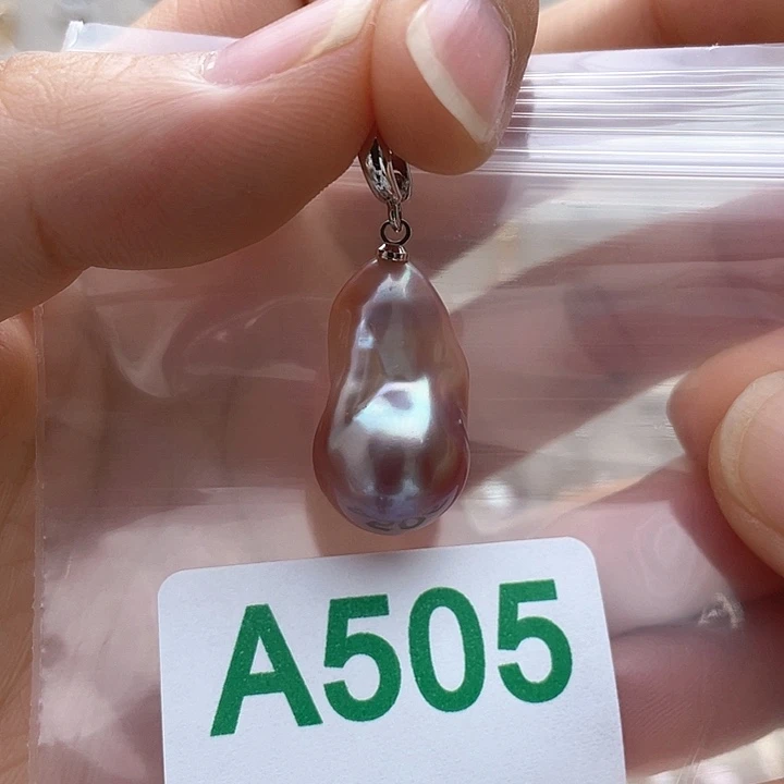 未镶嵌天然珍珠。  漏 漏 漏淡水珍珠