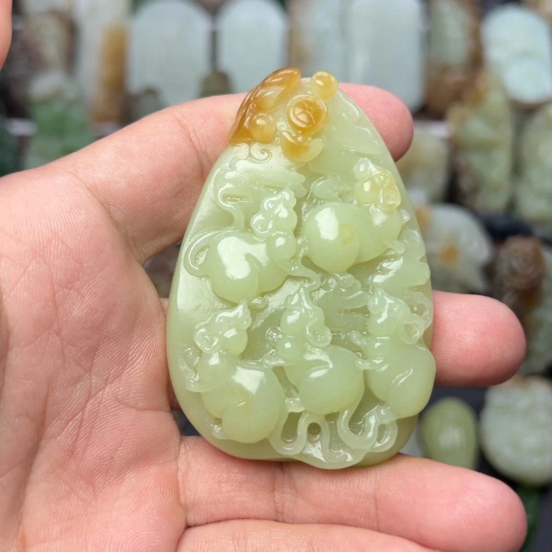 和田玉未镶嵌挂件