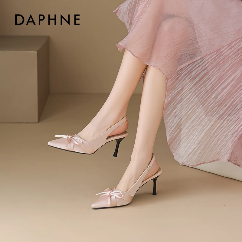达芙妮高跟凉鞋女款2025新款夏配裙子蝴蝶结缎面尖头气质细跟单鞋