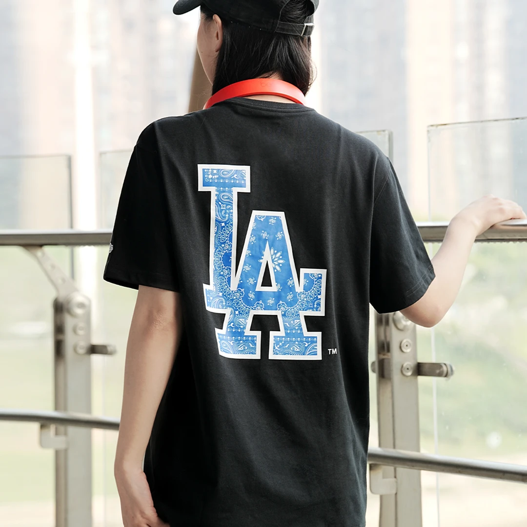 【New Era x MLB】洛杉矶道奇队 腰果花落肩袖黑色短袖T恤 夏季爆款