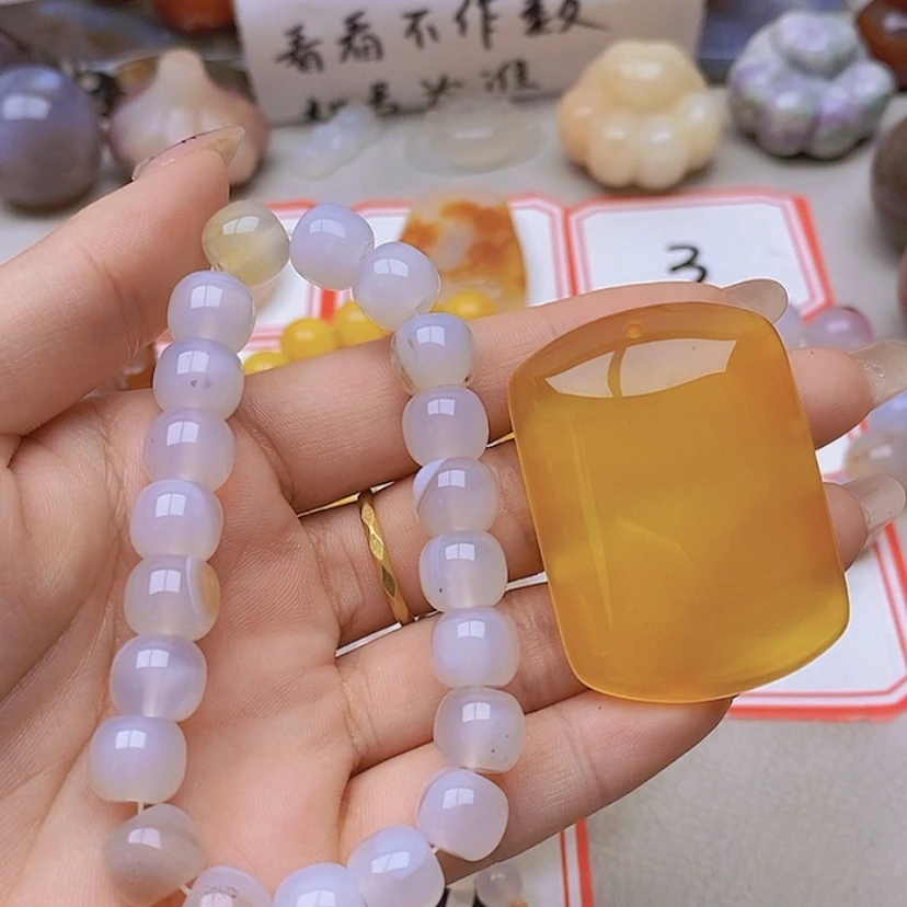 【闪购商品】未镶嵌玛瑙/玉髓珠宝半成品街****?