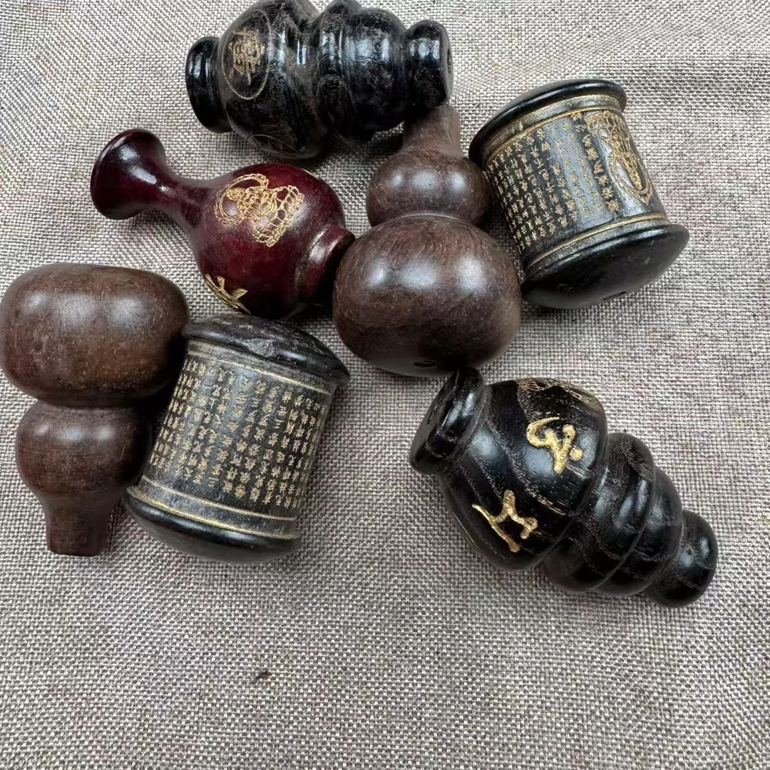 【芸奇】随机一个老物件货底子微瑕疵手把件摆件