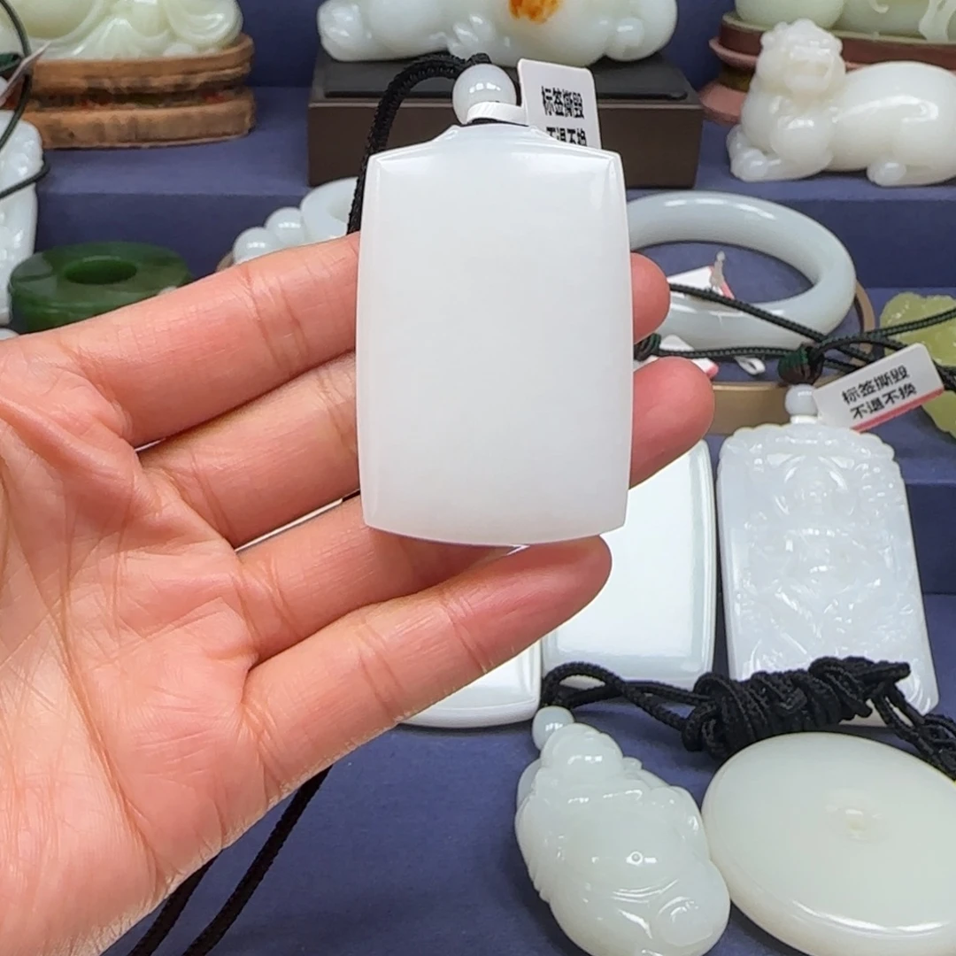 我***_和田玉未镶嵌挂件