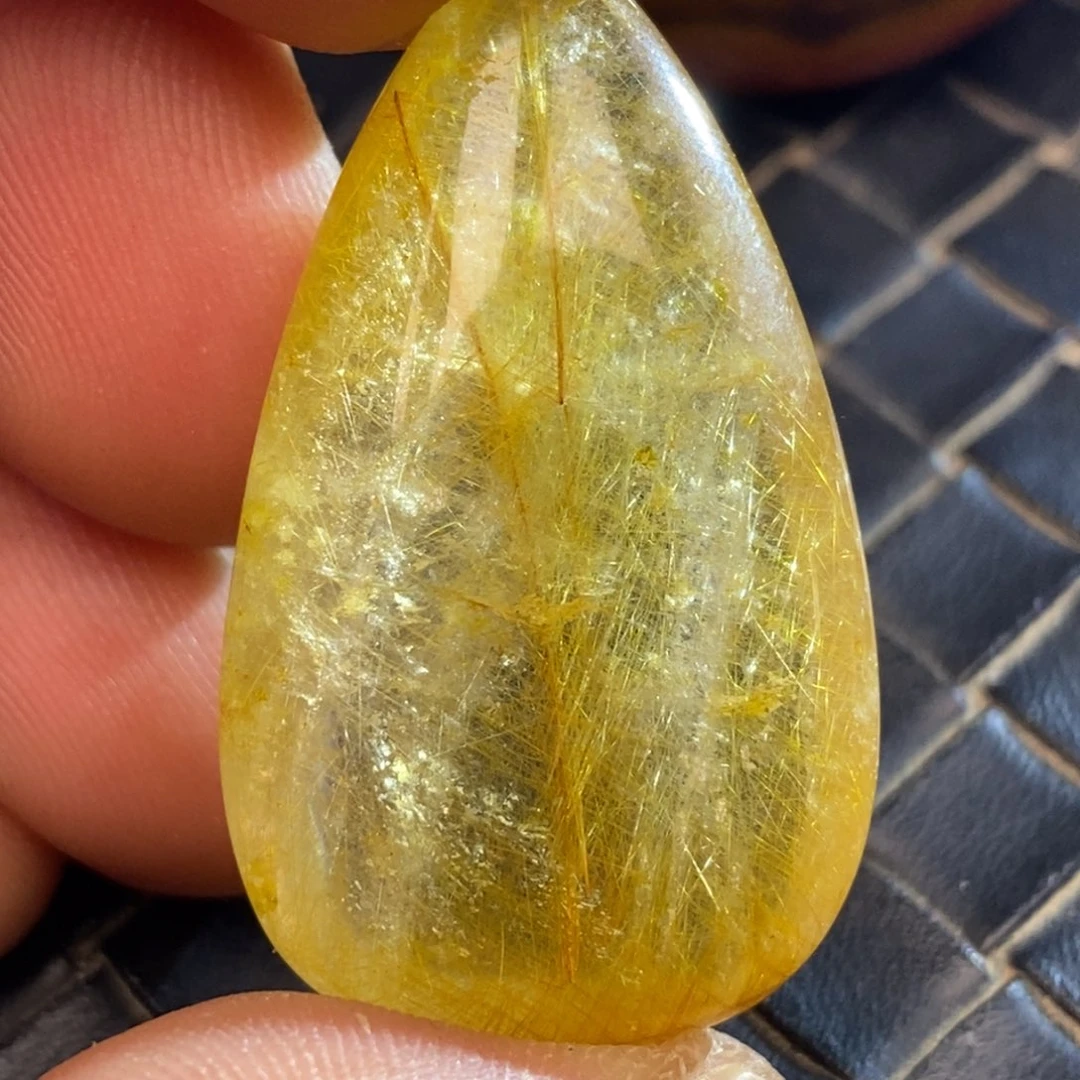 水晶颈饰未镶嵌雨