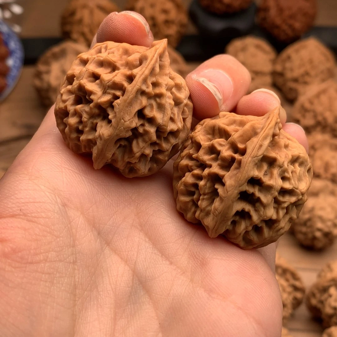 文玩核桃吊坠秦闷