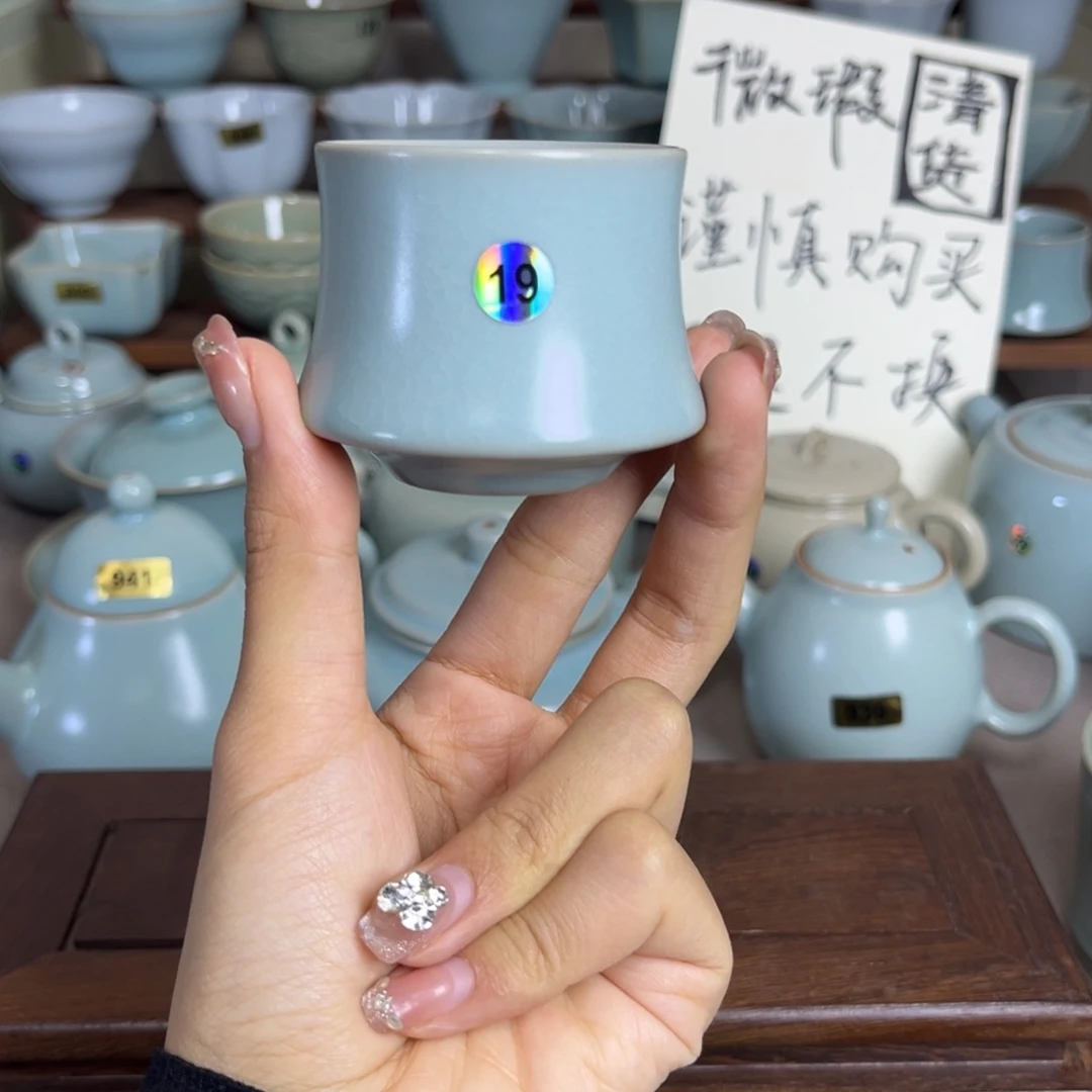 摆件L**百19哈哈哈哈哈哈哈