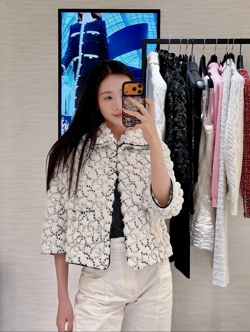 「长芯」南油25高定滑雪系列时髦千金亮片翻领外套YZ25W11039