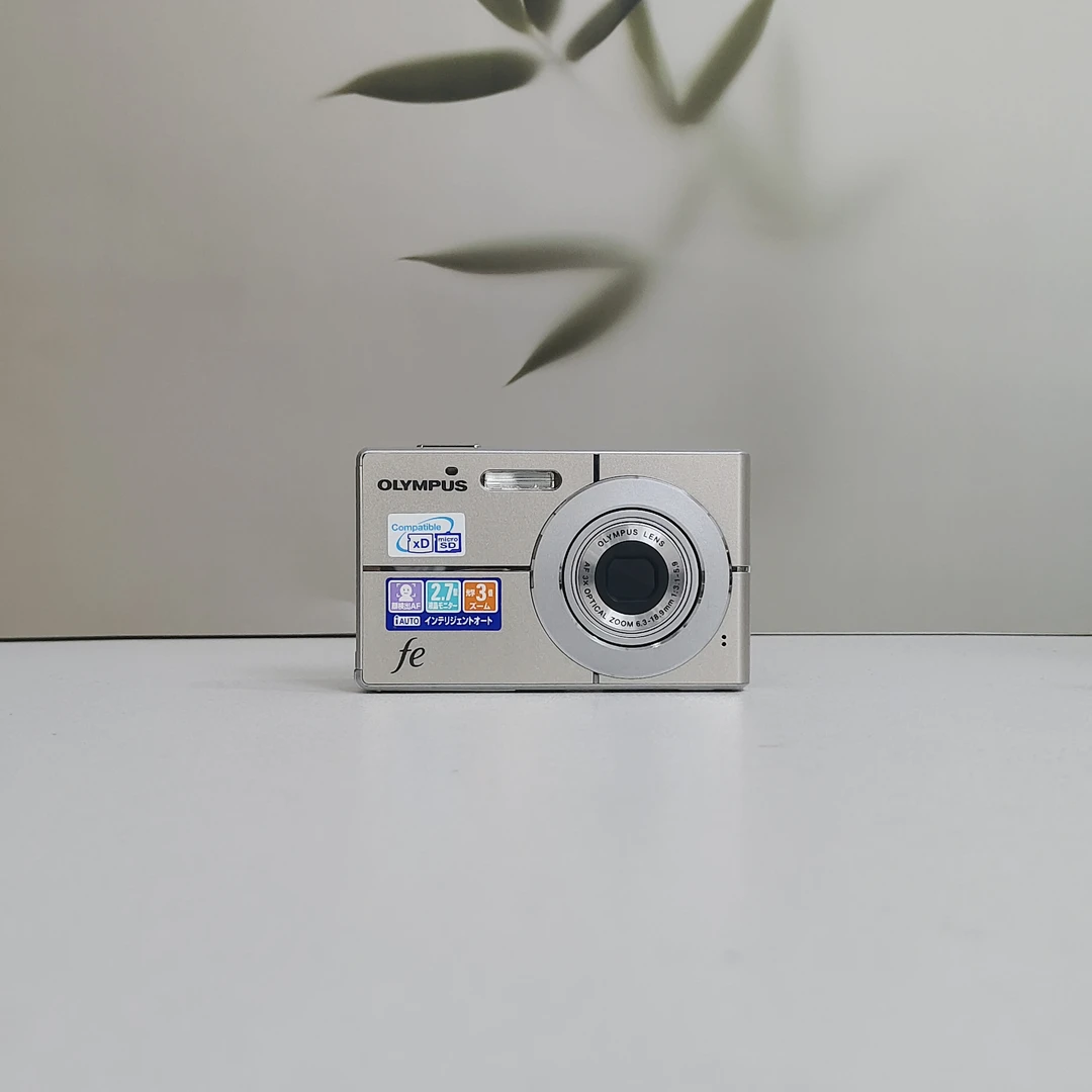 99新 Olympus/奥林巴斯 fe3000 ccd相机冷白皮1000万像素3倍变焦