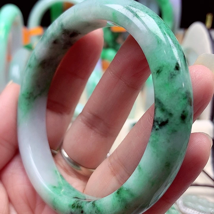 未镶嵌手镯翡翠翡翠