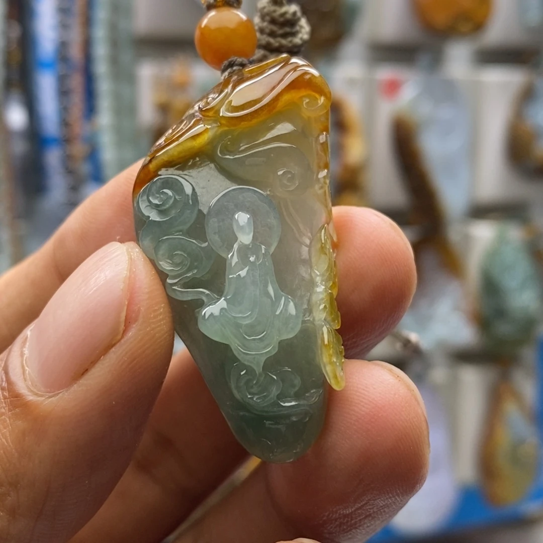 翡翠未镶嵌颈饰悟道
