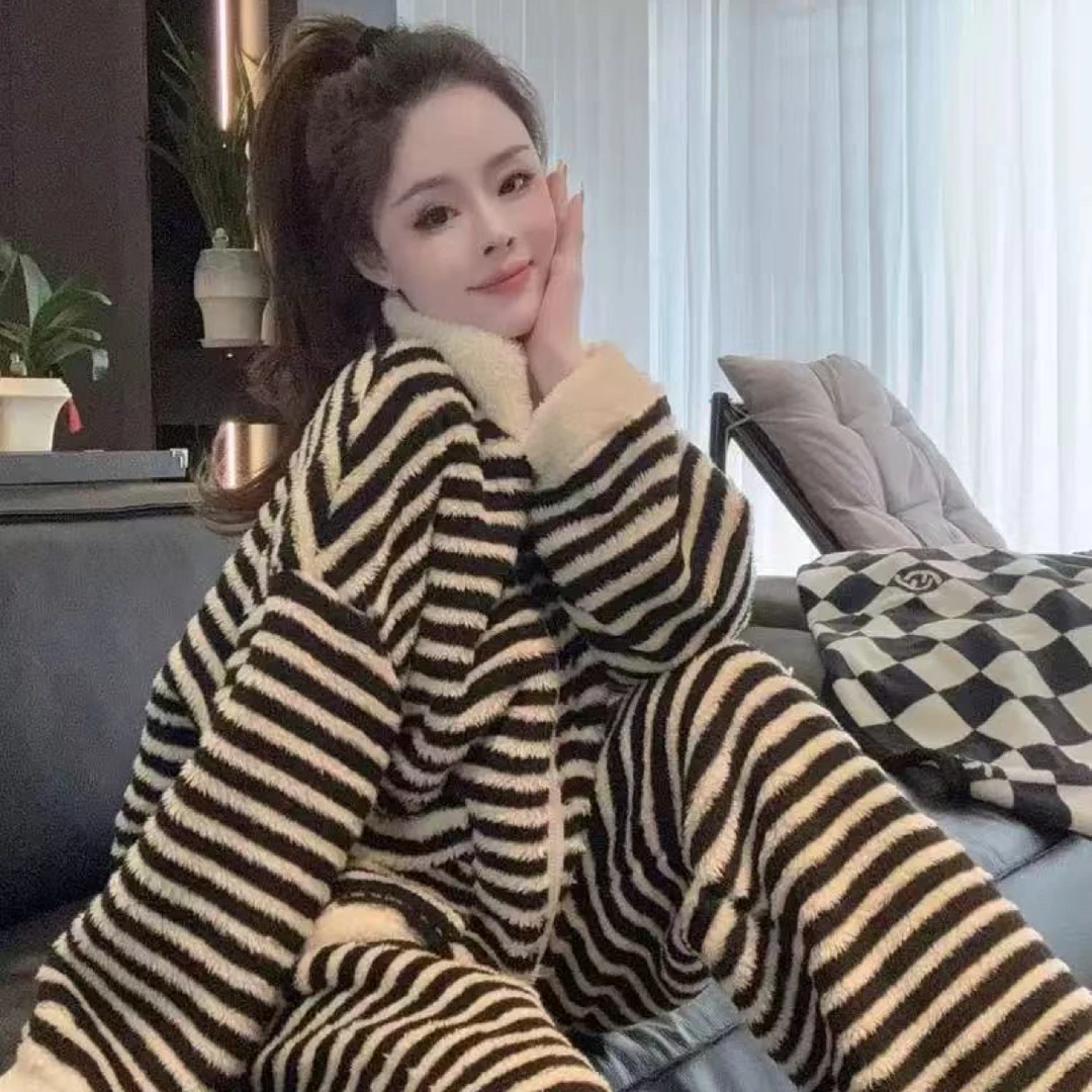 条纹家居服套装秋冬季珊瑚新款半边睡衣拉链可外加厚加绒