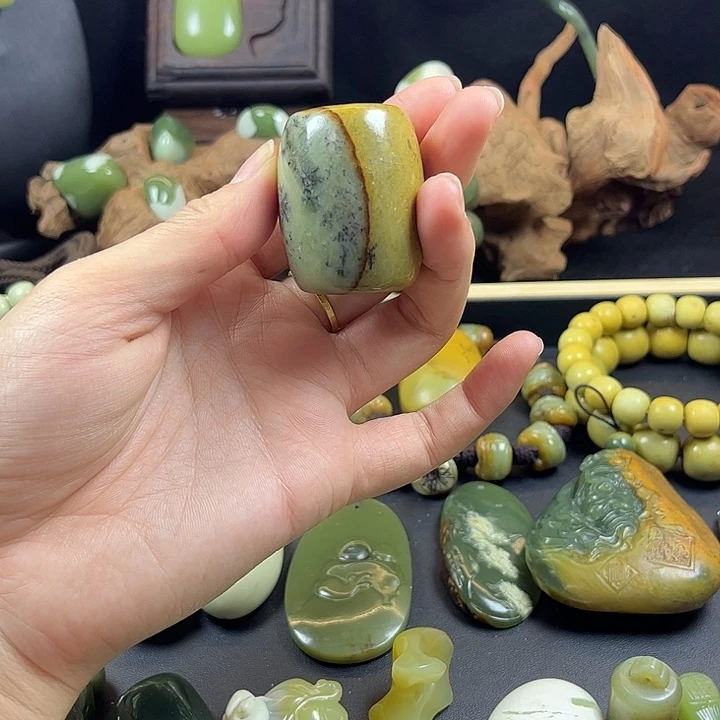 岫岩河磨玉（透闪石质玉）未镶嵌手链