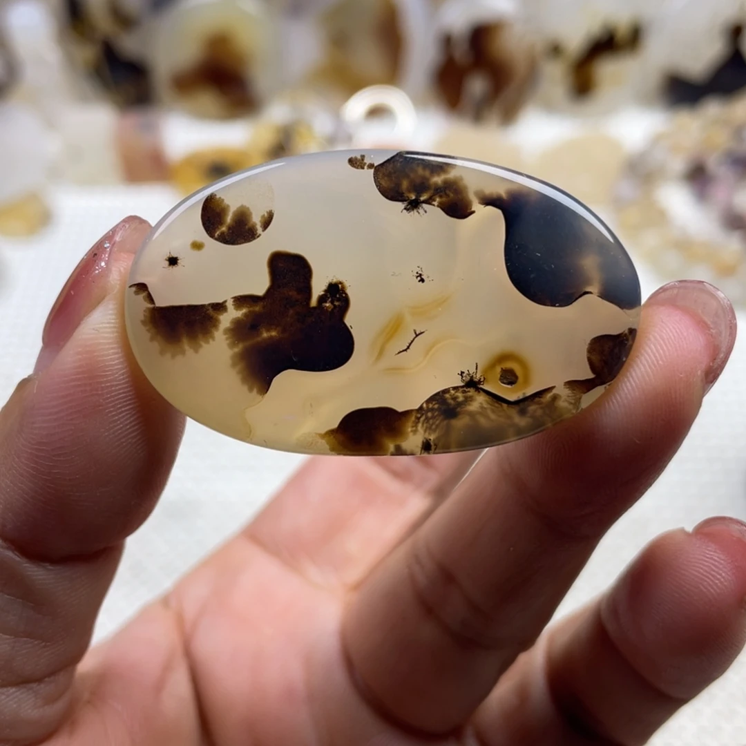 玛瑙/玉髓未镶嵌颈饰