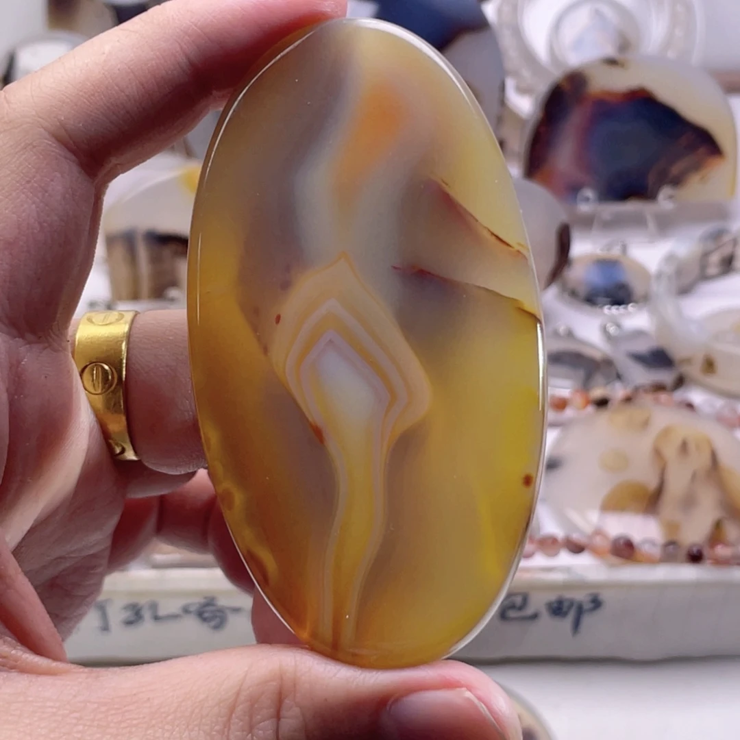 玛瑙/玉髓未镶嵌珠宝奇石